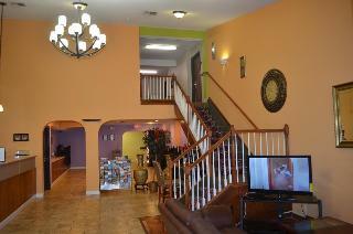 Summit Inn Hotel & Suites