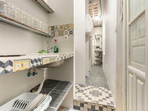 Attractive Apartment In Granada Near The Centre