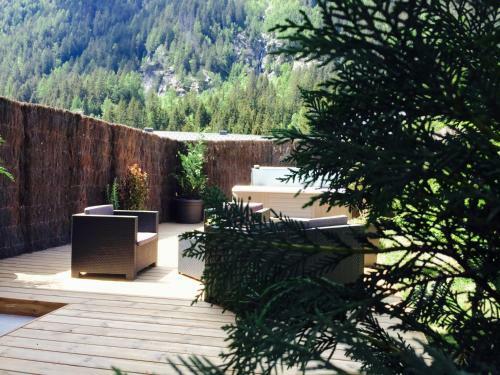 Chalet Le Petit Nicolas, Jacuzzi, Vue Mont Blanc