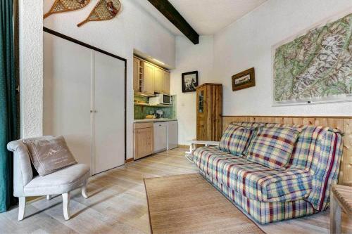 Apartment Lachenal - Alpes Travel - Central Chamonix (Sleeps 4)