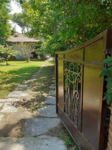Casa Charming Immersa Nel Verde