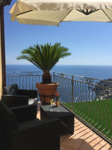 Hostal Carluccio?s Stanza Privata Vista Mare