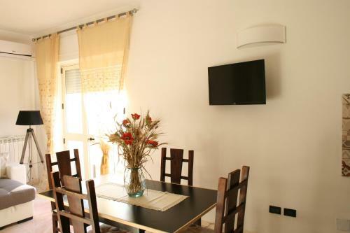 Le Rose Suite Apartments