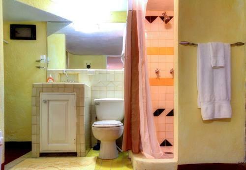 Hostal Lifepath Center