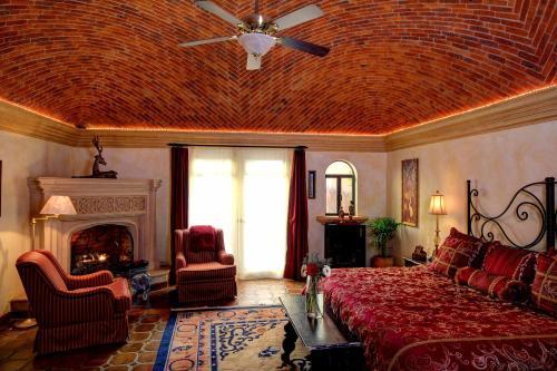 Hostal Lifepath Center