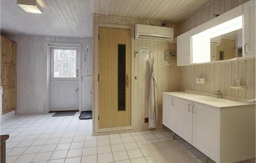 Holiday Home Fyrrebakken Aakirkeby