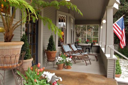 Bed & Breakfast Sea View Inn - Carmel