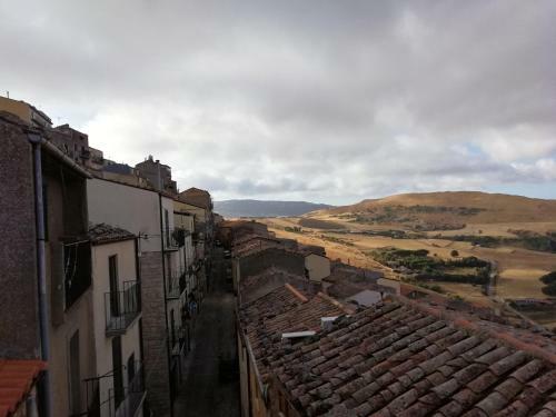 Casa A Torre - Gangi Centro