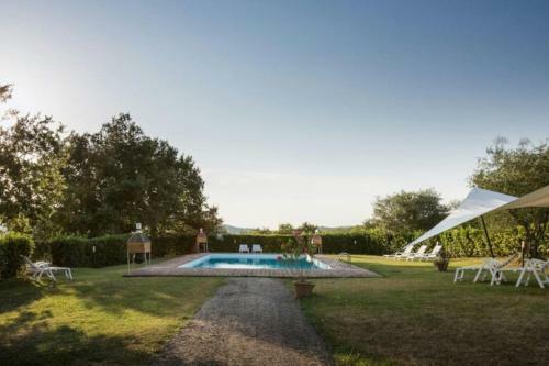 Tuscan Style Apartment, Shared Pool