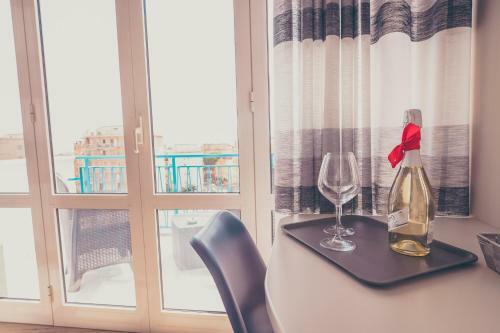 Hostal Oltre Il Mare Guest House
