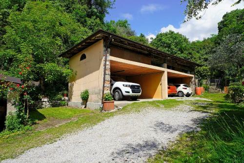 Valle Fiorita 42 - Lake View Apartment