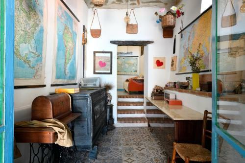 La Pergola (old House)