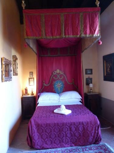 Villa Would You Like To Live Like A King/princess ?