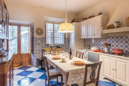 Villa Ancient Manor With Private Pool In Tuscany