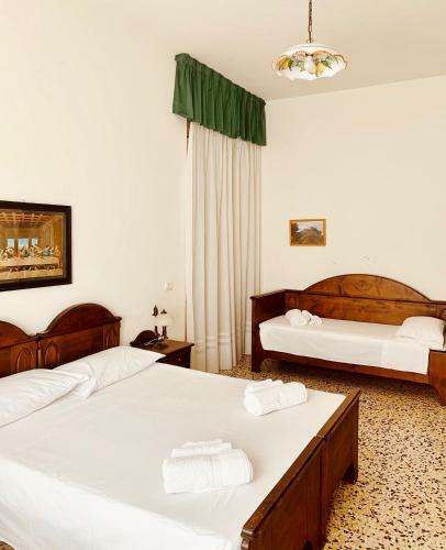 Hostal Relais Villa Santa Maria Country House