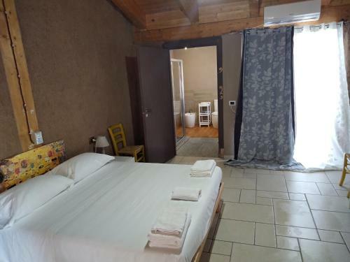 Hostal La Casa Di Paglia