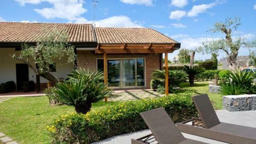 Apartamento Holiday Homes Borgo Papardo
