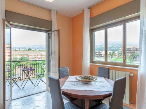 Sunny Apartment In Giarre, Close To Sea With A Splendid View