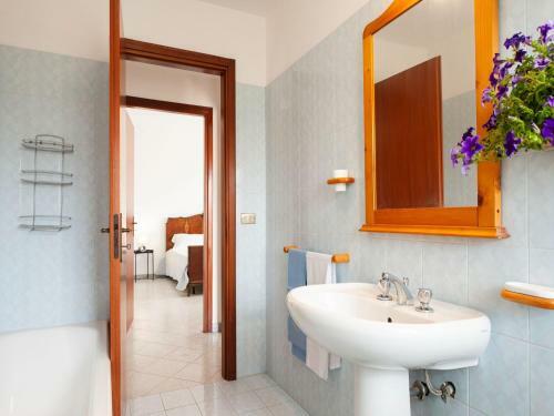 Sunny Apartment In Giarre, Close To Sea With A Splendid View