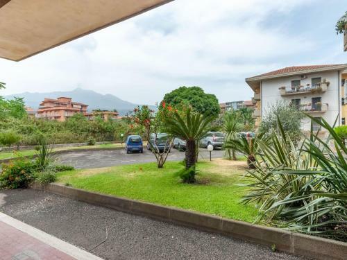 Sunny Apartment In Giarre, Close To Sea With A Splendid View