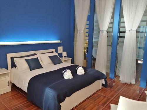 Casadamare Holiday Home