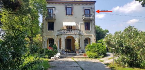 Caseospitali - Ca' Del Frassino Suggestivo Appartamento In Villa
