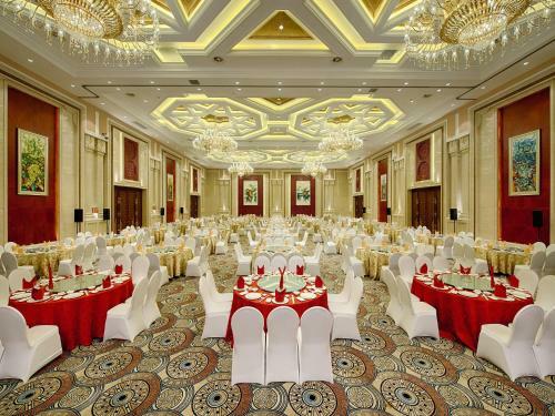 Galactic Classy International Hotel
