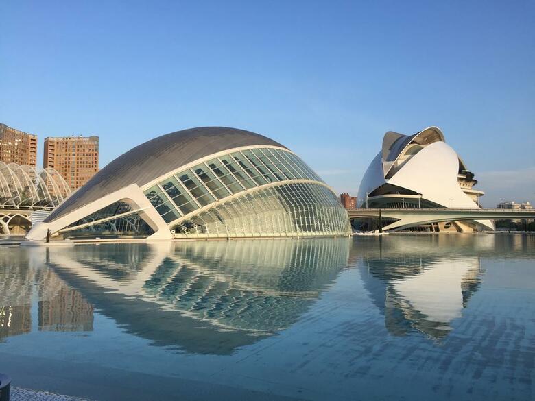 Center Valencia Youth Hostel