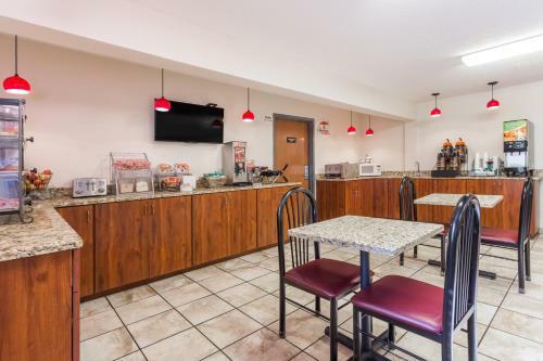 Hotel Super 8 Germantown Wisconsin