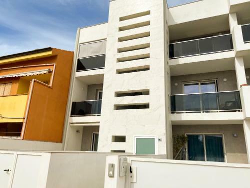 Sunnyside Apartment