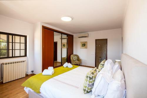 Casa Katarina - Private Villa - Heated Pool - Free Wifi - Air Con