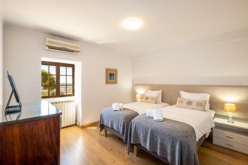 Casa Katarina - Private Villa - Heated Pool - Free Wifi - Air Con