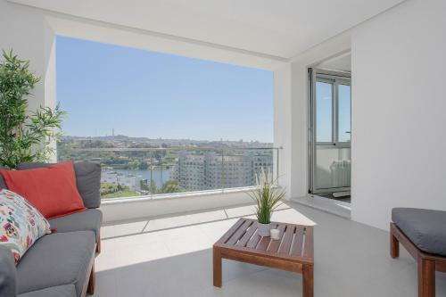 Liiiving In Porto - Luxury River View Apartments