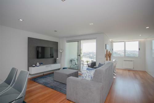 Liiiving In Porto - Luxury River View Apartments