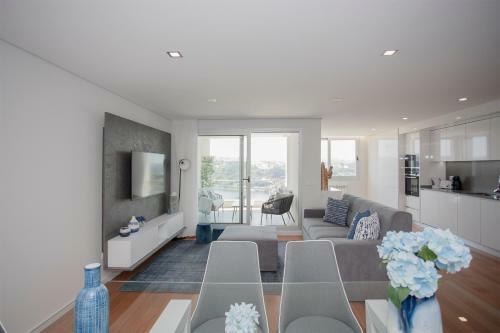 Liiiving In Porto - Luxury River View Apartments