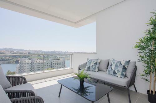 Liiiving In Porto - Luxury River View Apartments