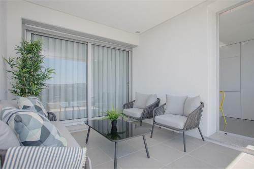 Liiiving In Porto - Luxury River View Apartments