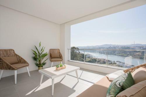 Liiiving In Porto - Luxury River View Apartments