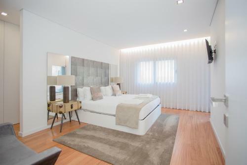 Liiiving In Porto - Luxury River View Apartments