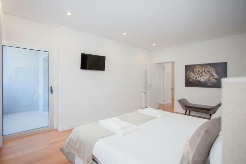 Liiiving In Porto - Luxury River View Apartments