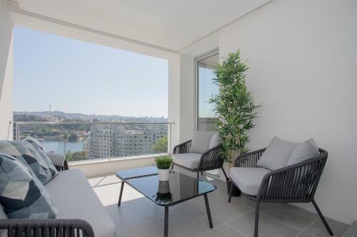 Liiiving In Porto - Luxury River View Apartments