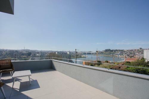 Liiiving In Porto - Luxury River View Apartments