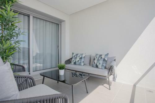 Liiiving In Porto - Luxury River View Apartments