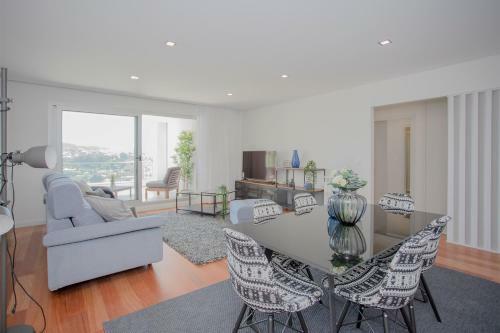Liiiving In Porto - Luxury River View Apartments