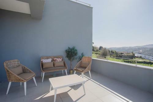 Liiiving In Porto - Luxury River View Apartments