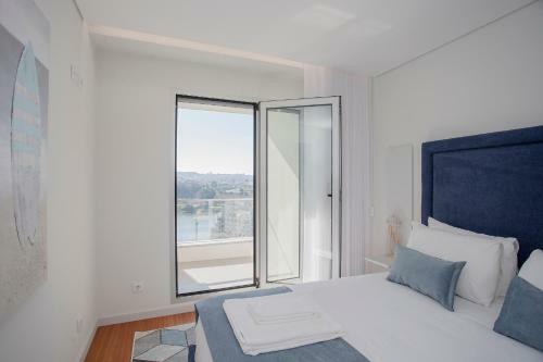 Liiiving In Porto - Luxury River View Apartments