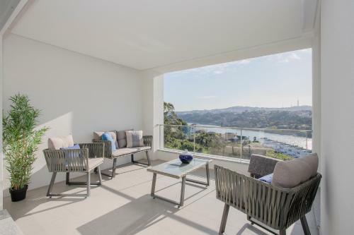 Liiiving In Porto - Luxury River View Apartments