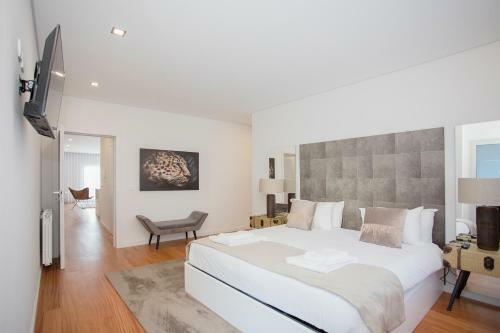 Liiiving In Porto - Luxury River View Apartments