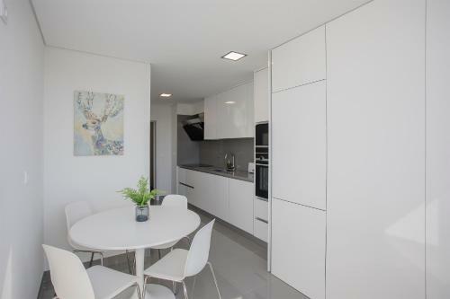Liiiving In Porto - Luxury River View Apartments