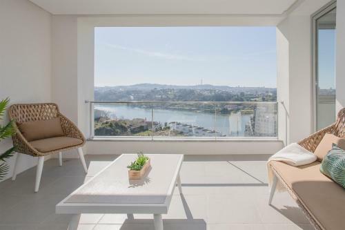 Liiiving In Porto - Luxury River View Apartments
